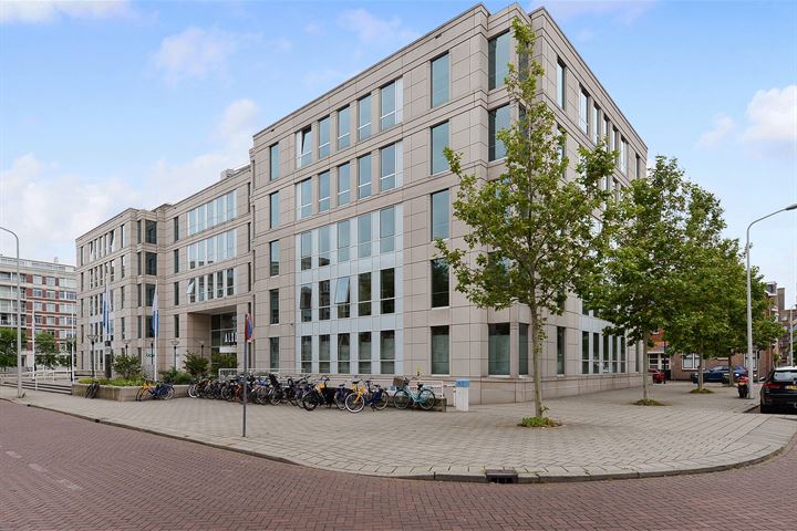 Kantoorgebouw ALXDR aan het Alexanderveld in Den Haag, de eerste investering van het NLI Vastgoed Participatiefonds I